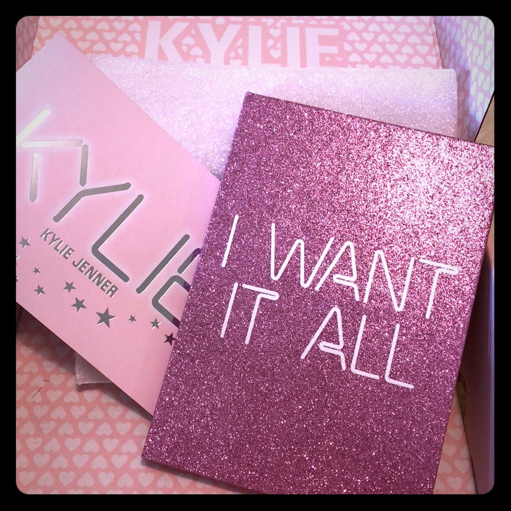 NEW IN BOX! Kylie birthday collection palette